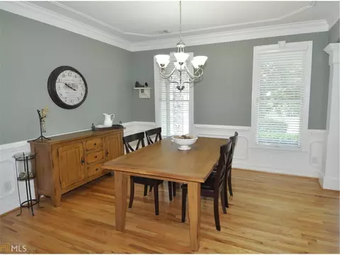 3653 Maple Valley Dr, Buford, GA 30519 photo 3