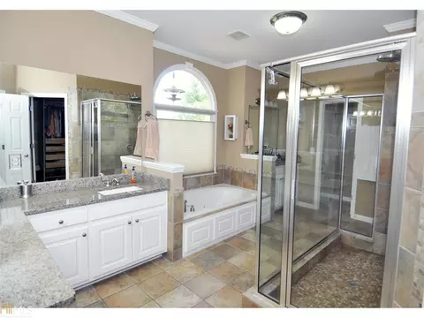 3653 Maple Valley Dr, Buford, GA 30519 photo 9
