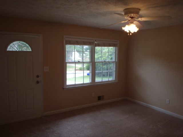 4232 Daniel Dr, Winston, GA 30187 photo 2