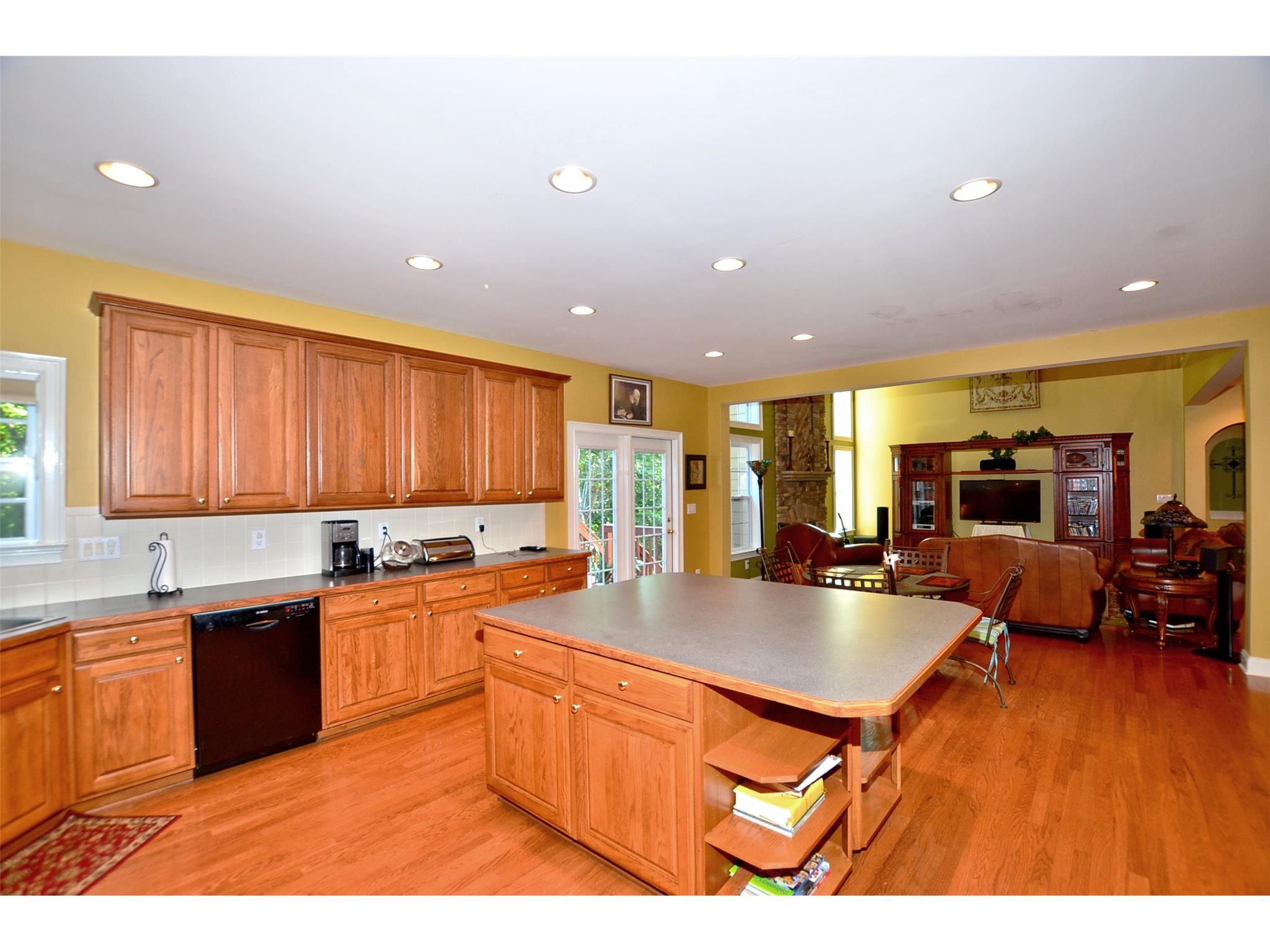 545 Augusta Dr, Canton, GA 30115 photo 9