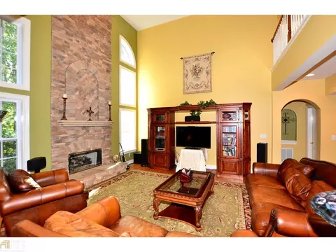 545 Augusta Dr, Canton, GA 30115 photo 7