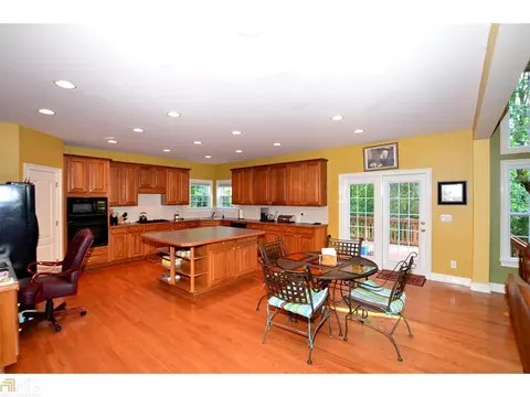 545 Augusta Dr, Canton, GA 30115 photo 10