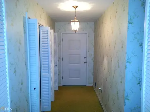 6776 Charles Dr, Morrow, GA 30260 photo 9