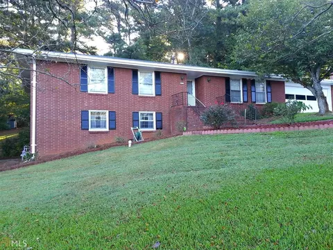 6776 Charles Dr, Morrow, GA 30260 photo 1