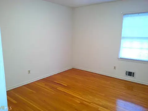 6776 Charles Dr, Morrow, GA 30260 photo 11