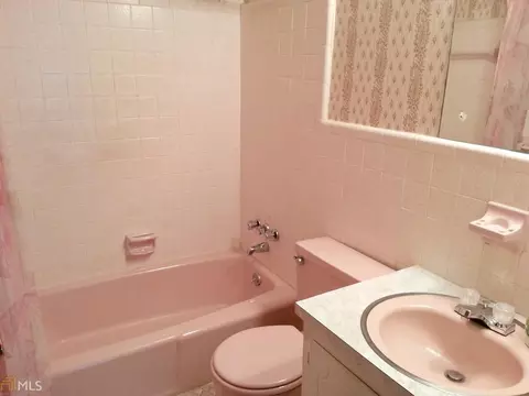 6776 Charles Dr, Morrow, GA 30260 photo 15