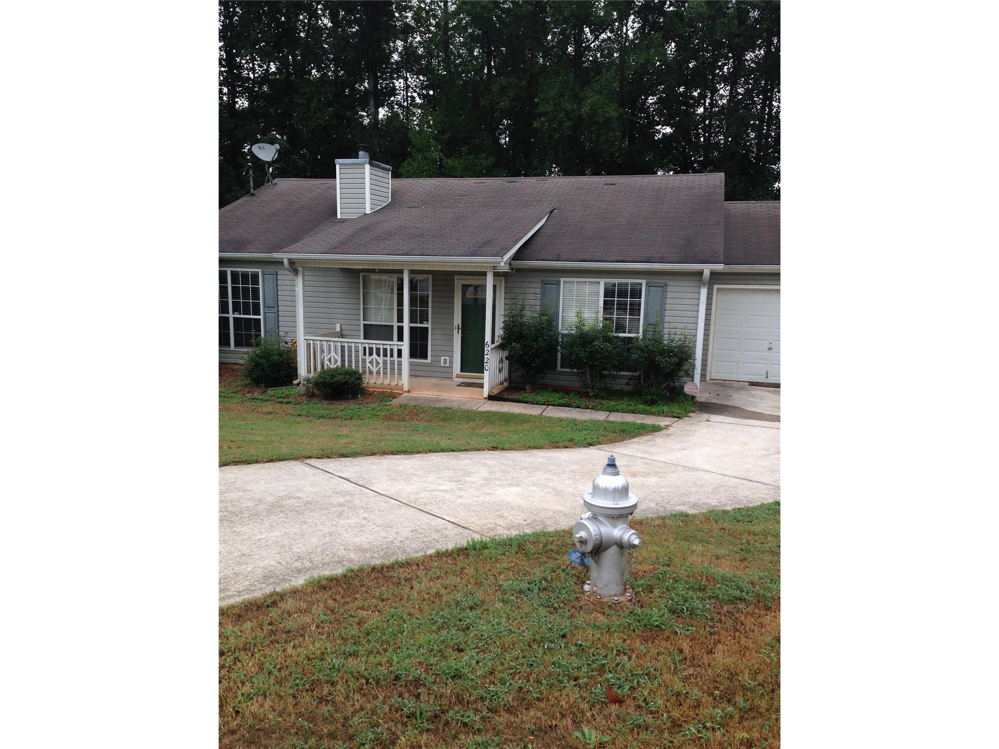 6220 Harvard Ct, Morrow, GA 30260 photo 2