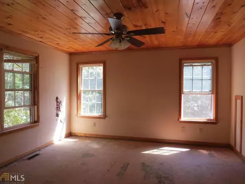109 Farmer Rd, Toccoa, GA 30577 photo 3