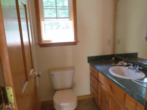109 Farmer Rd, Toccoa, GA 30577 photo 4
