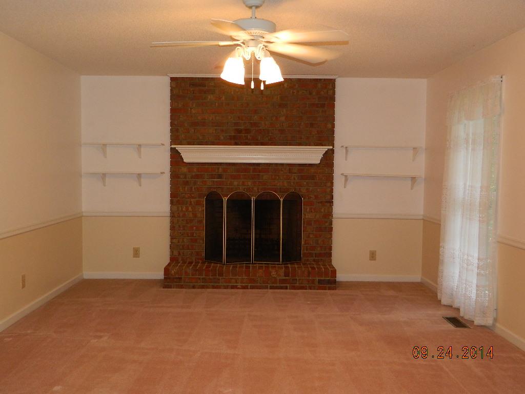 121 Delia Dr, Commerce, GA 30529 photo 4