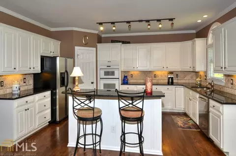 1433 Riverview Run Ln, Suwanee, GA 30024 photo 2