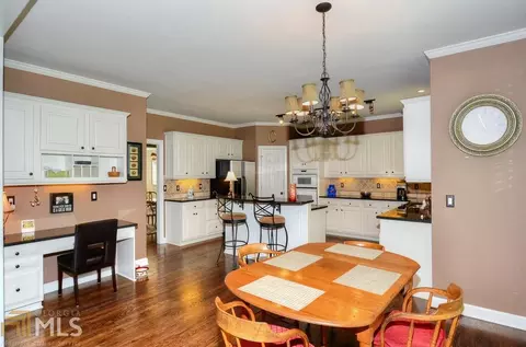 1433 Riverview Run Ln, Suwanee, GA 30024 photo 7