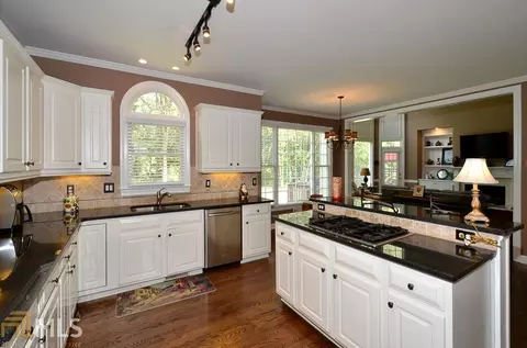 1433 Riverview Run Ln, Suwanee, GA 30024 photo 4
