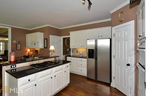 1433 Riverview Run Ln, Suwanee, GA 30024 photo 5