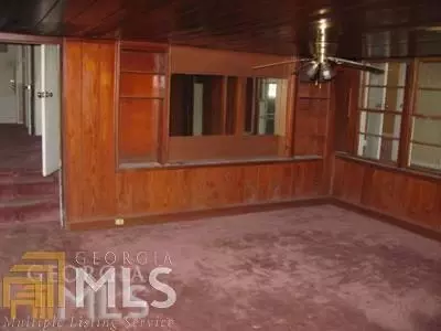 247 Sims St, Barnesville, GA 30204 photo 6
