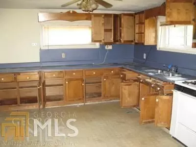 247 Sims St, Barnesville, GA 30204 photo 9