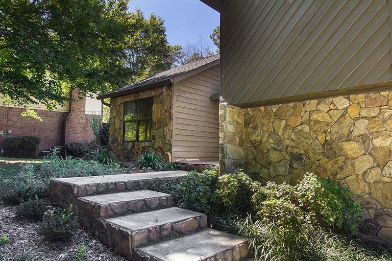 4037 Howell Ferry Rd, Duluth, GA 30096 photo 2