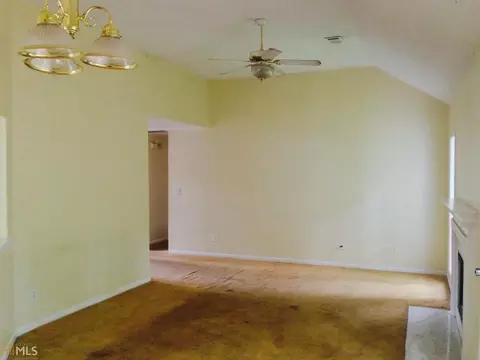 3063 Deerfield Way, Rex, GA 30273 photo 4