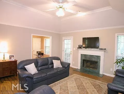 5024 Farmbrook Ln, Gainesville, GA 30507 photo 3