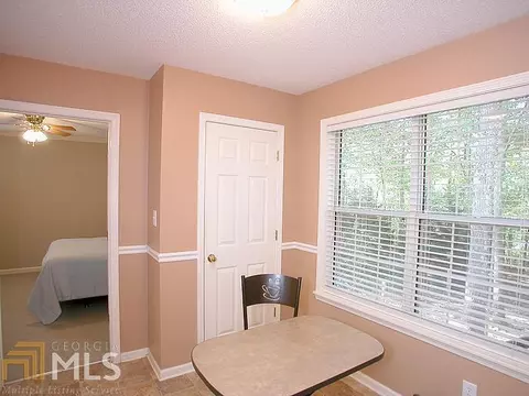 5024 Farmbrook Ln, Gainesville, GA 30507 photo 7
