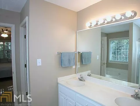5024 Farmbrook Ln, Gainesville, GA 30507 photo 13