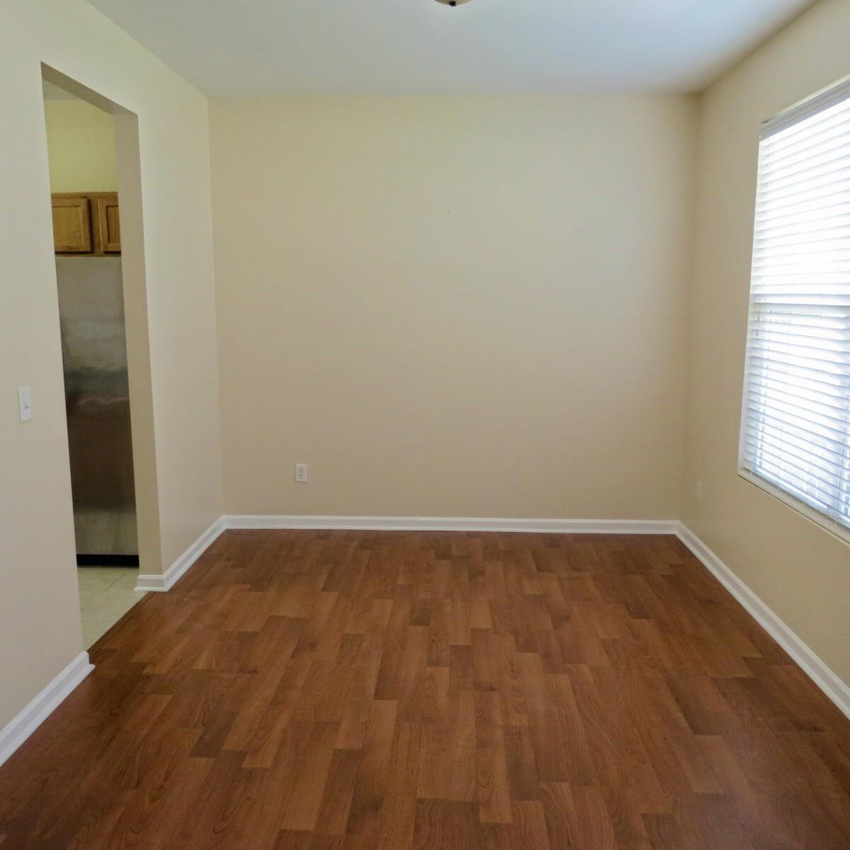 310 Summit View Dr, Mcdonough, GA 30253 photo 4