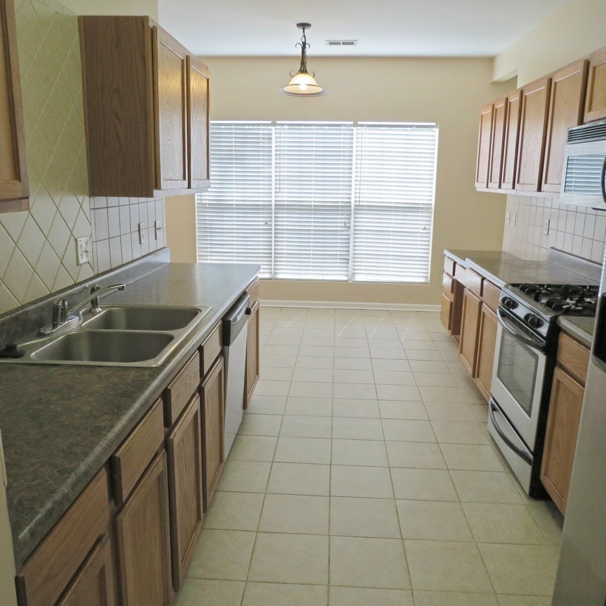 310 Summit View Dr, Mcdonough, GA 30253 photo 9