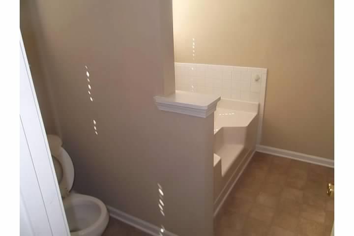 518 Michael Cir, Monroe, GA 30655 photo 15