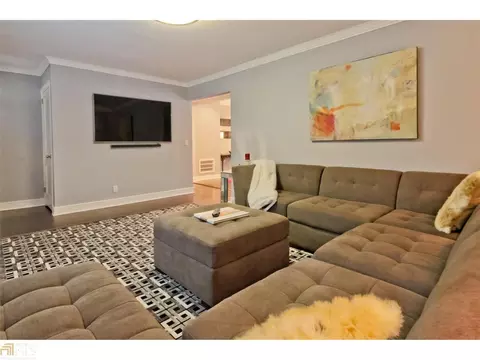 3584 Hildon Cir, Chamblee, GA 30341 photo 5