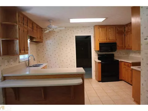 1141 Golfview Ter, Monroe, GA 30655 photo 9