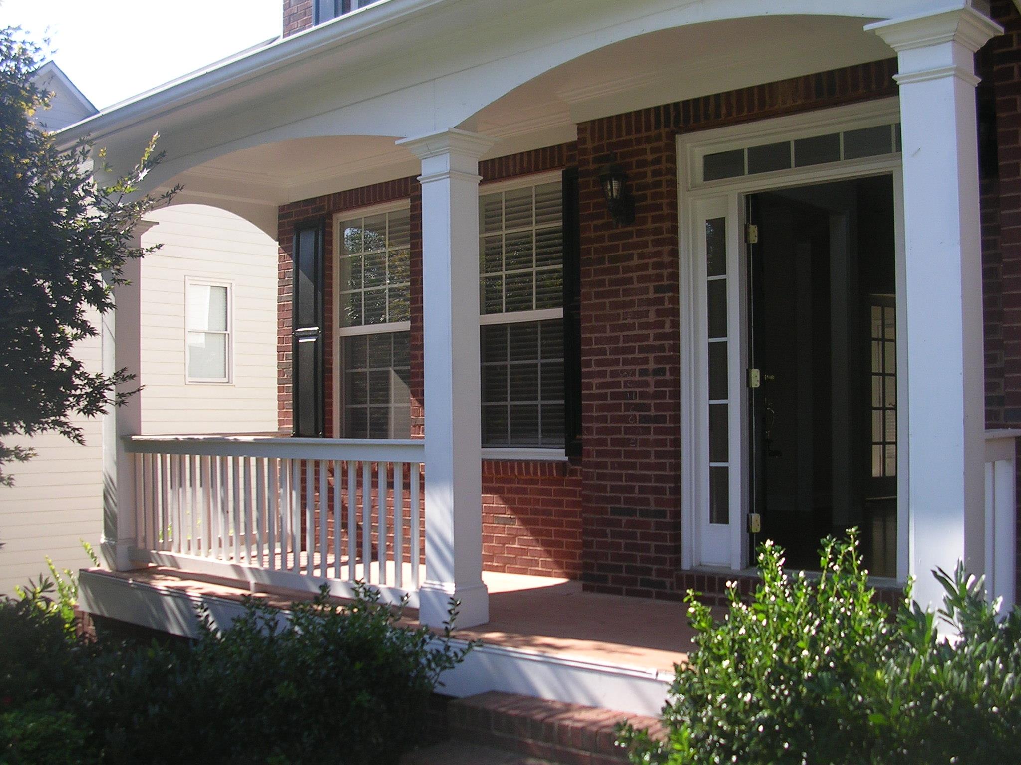 3990 Suwanee Bend Dr, Suwanee, GA 30024 photo 2