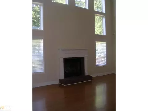 3990 Suwanee Bend Dr, Suwanee, GA 30024 photo 6
