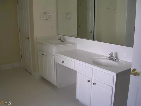 3990 Suwanee Bend Dr, Suwanee, GA 30024 photo 14