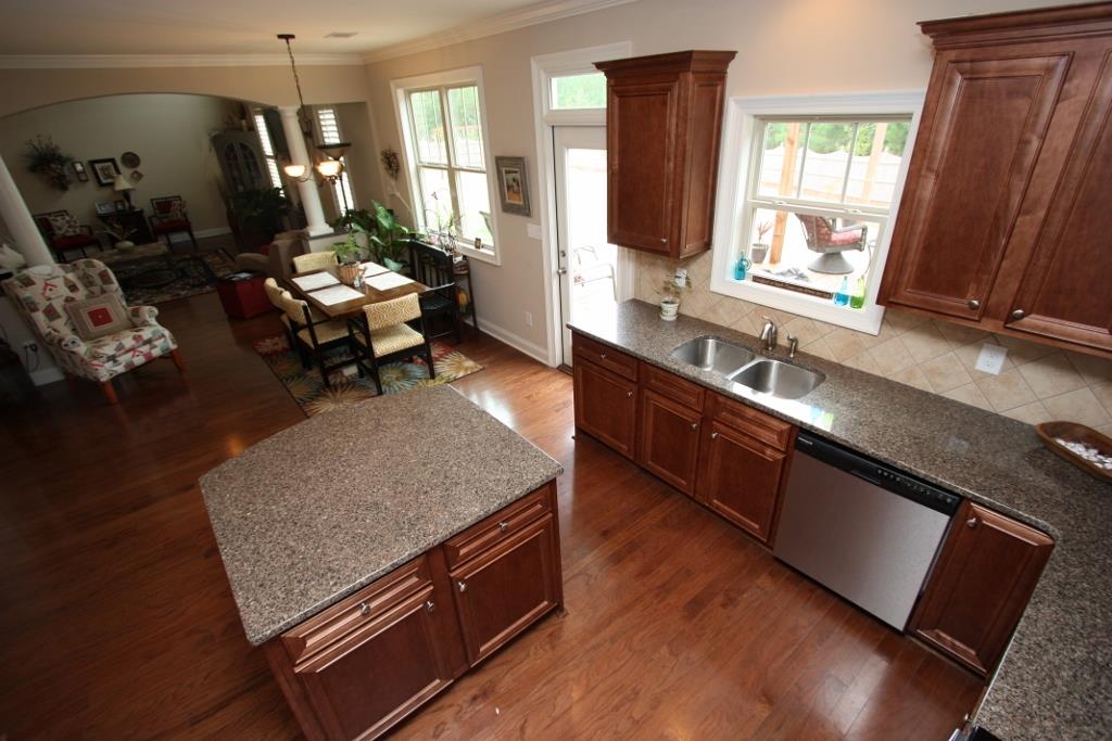101 Plantation Ct, Lagrange, GA 30240 photo 8