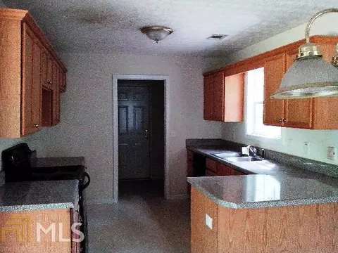 65 Riverbrooke Trl, Covington, GA 30016 photo 12