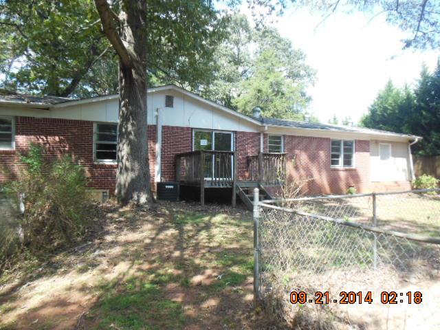 1127 Double Bridge Rd, Winder, GA 30680 photo 3