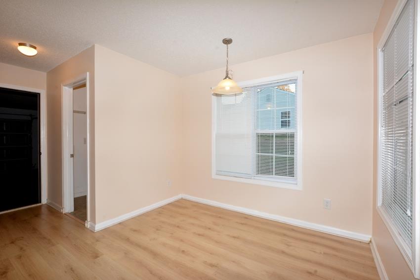 302 Carly Ct, Bethlehem, GA 30620 photo 9
