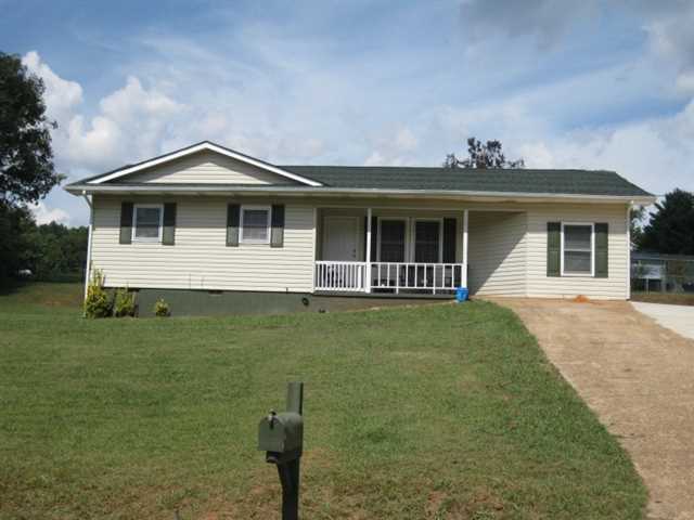 171 Grove St, Cornelia, GA 30531 photo 1