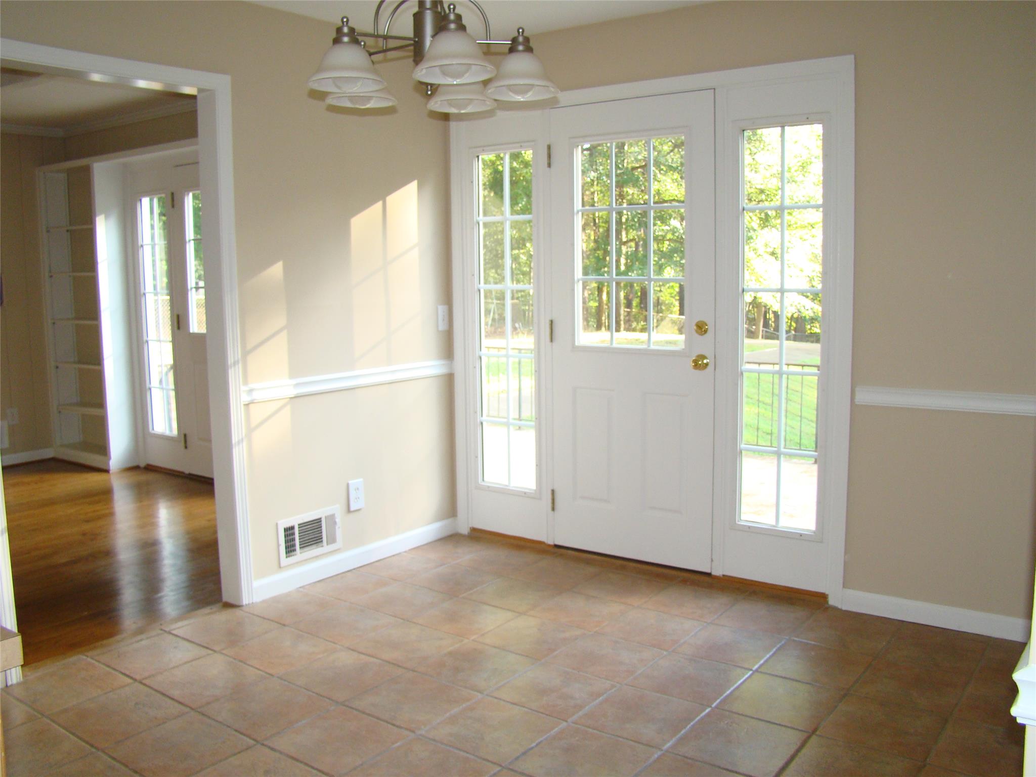 2800 Bluebird Cir, Duluth, GA 30096 photo 7