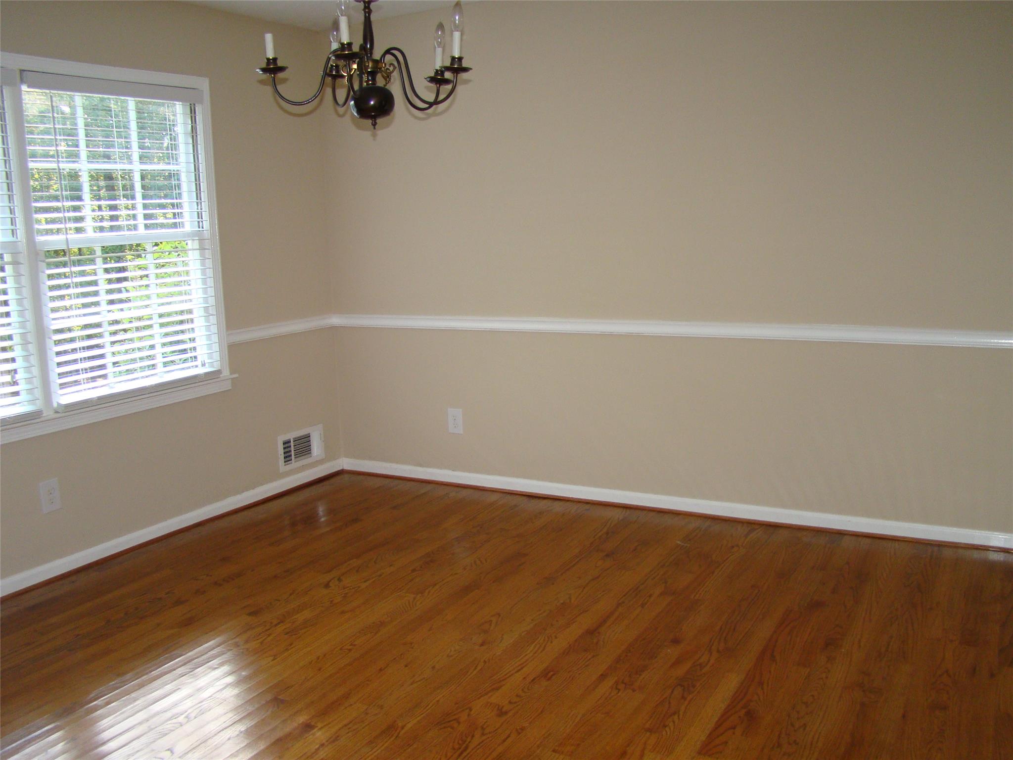 2800 Bluebird Cir, Duluth, GA 30096 photo 8