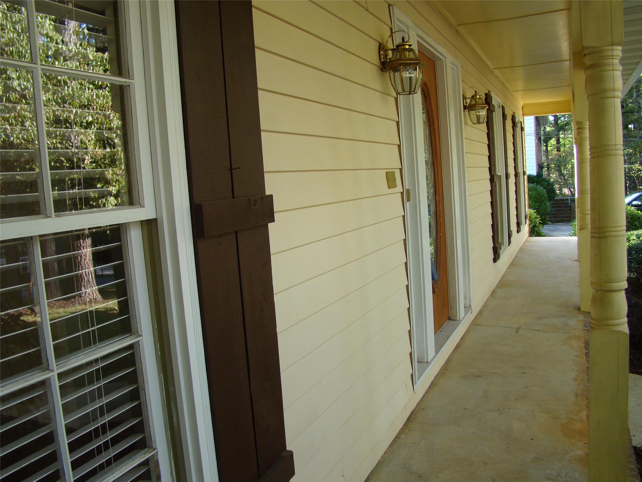 2800 Bluebird Cir, Duluth, GA 30096 photo 3