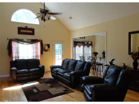 201 Willow Ridge Ln, Jackson, GA 30233 photo 3