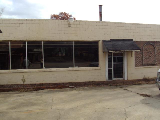 700 Barnesville St, Thomaston, GA 30286 photo 1
