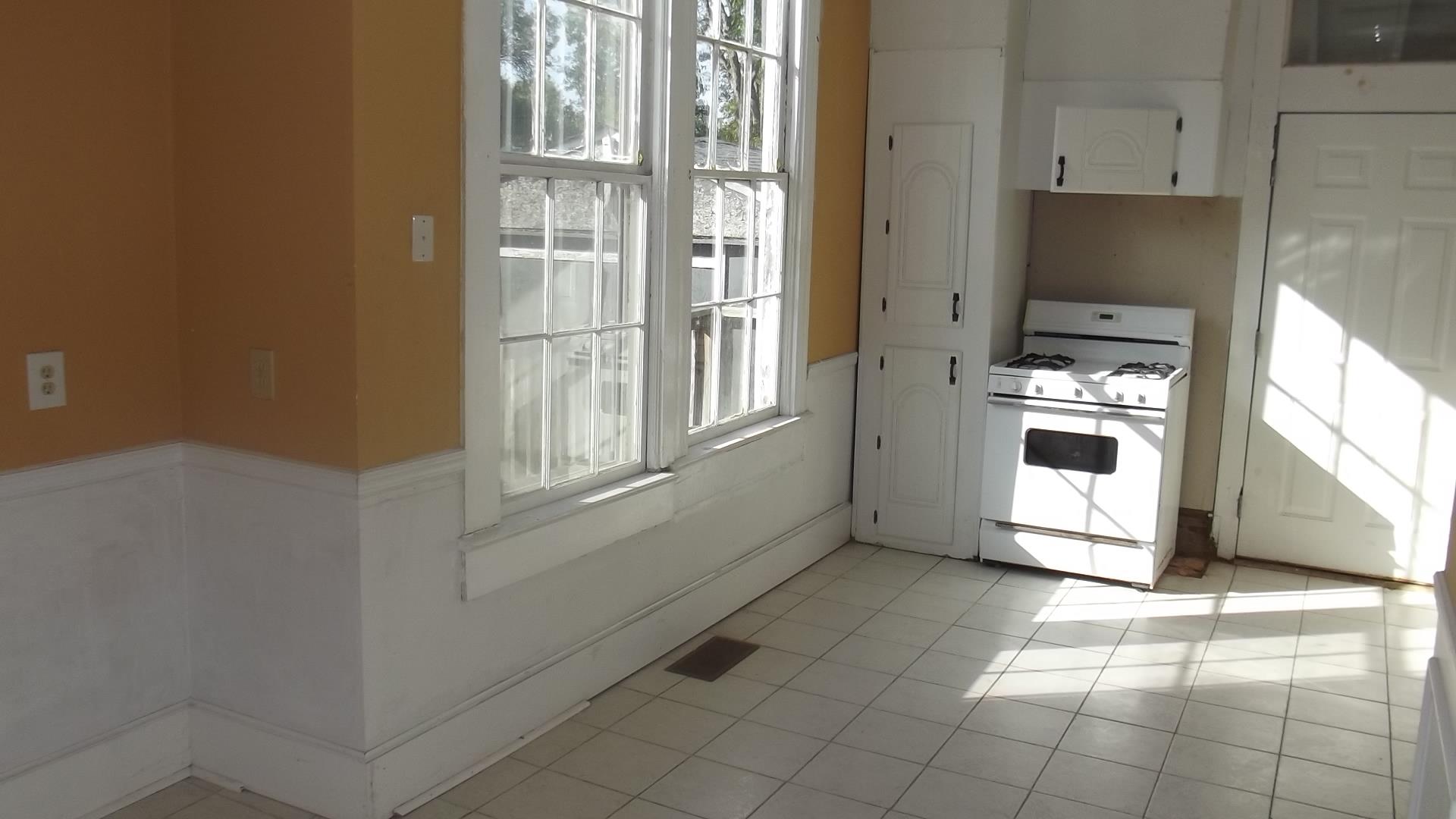 409 Elm St, Barnesville, GA 30204 photo 15