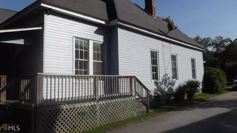 409 Elm St, Barnesville, GA 30204 photo 4
