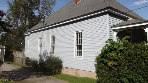 409 Elm St, Barnesville, GA 30204 photo 3
