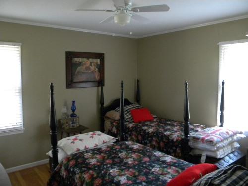111 N Chilton Cres, Lagrange, GA 30240 photo 6