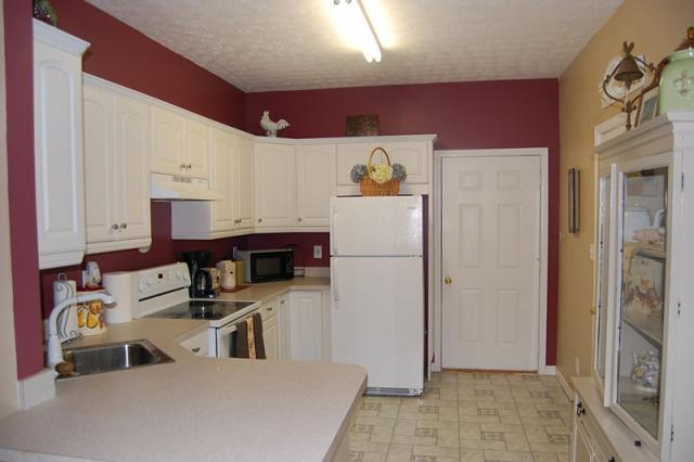 831 Hobbit Cir, Sugar Hill, GA 30518 photo 11