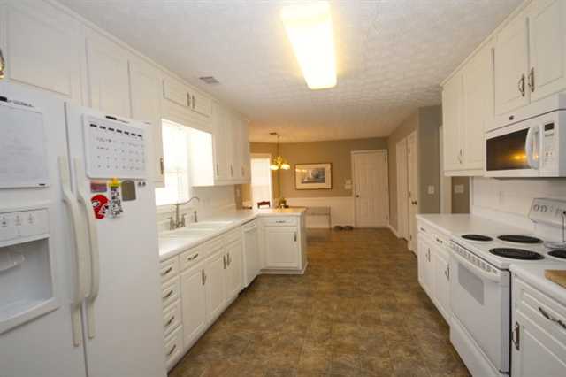3554 Lynley Mill Ln, Dacula, GA 30019 photo 12
