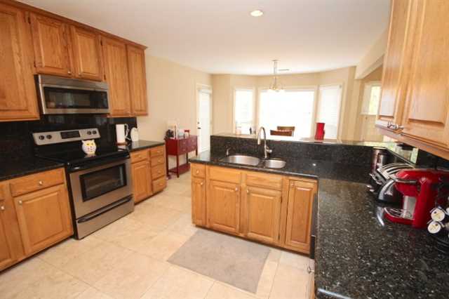 1155 Pebble Bend Dr, Grayson, GA 30017 photo 6